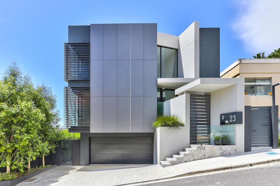 6 Bedroom Property for Sale in Fresnaye Western Cape